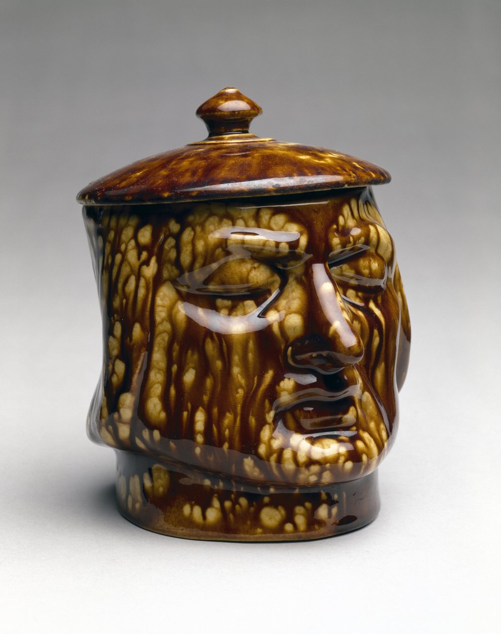 盖罐c。 1850（陶器） 作者 美国学校