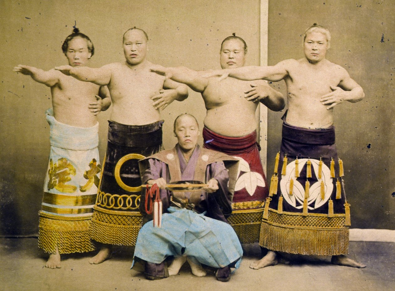 Sumo Wrestlers，c.1877 作者 日下金兵卫