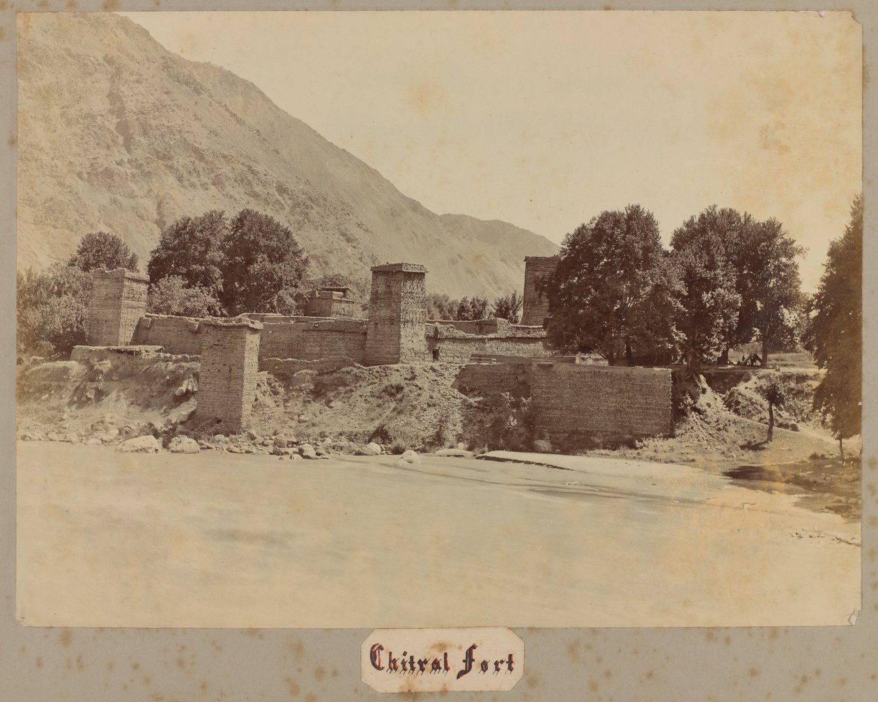 Chitral Fort，1895年 作者 不明