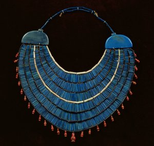 Ousekh项链，新王国（彩陶）