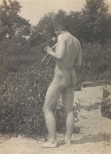 托马斯-艾金斯，裸体，演奏管子，约1883年。