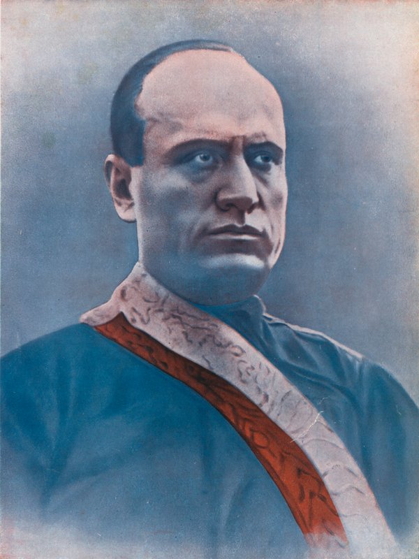 Il Duce 作者 欧洲学校